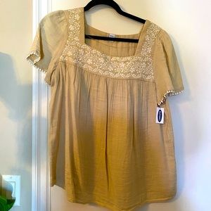 Brand new old navy tan peasant top size M
